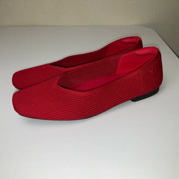 Red Women's Flats - Picture 5 of 16